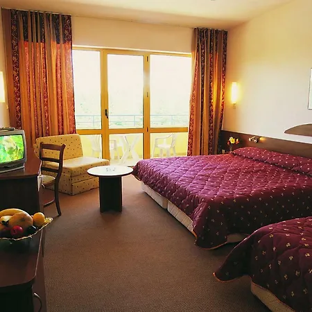 Continental Park 3*