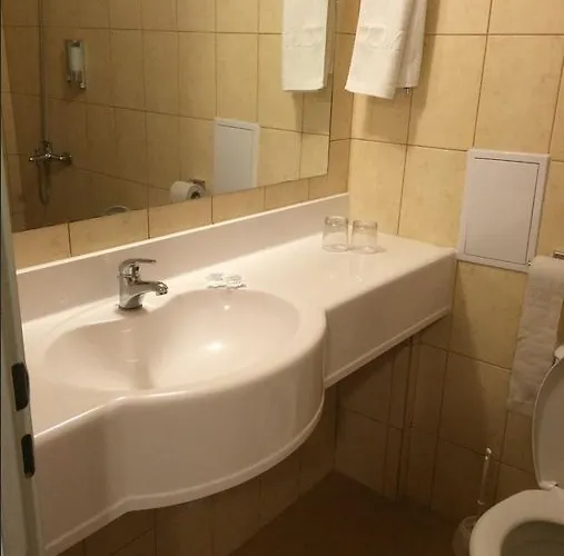 Continental Park Hotel 3*