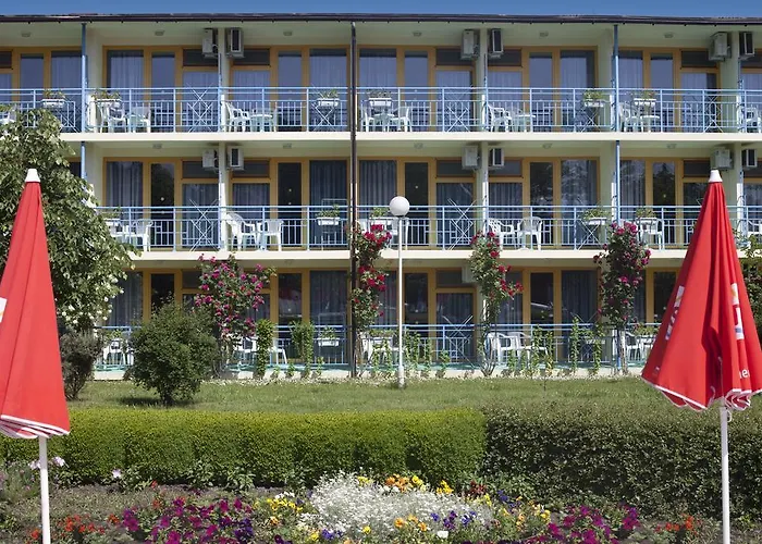 Continental Park 3* Napospart