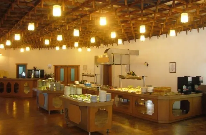 Continental Park 3* Napospart